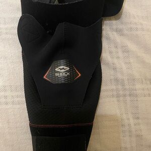 Small Shock Doctor Moderate Support Shoulder Brace